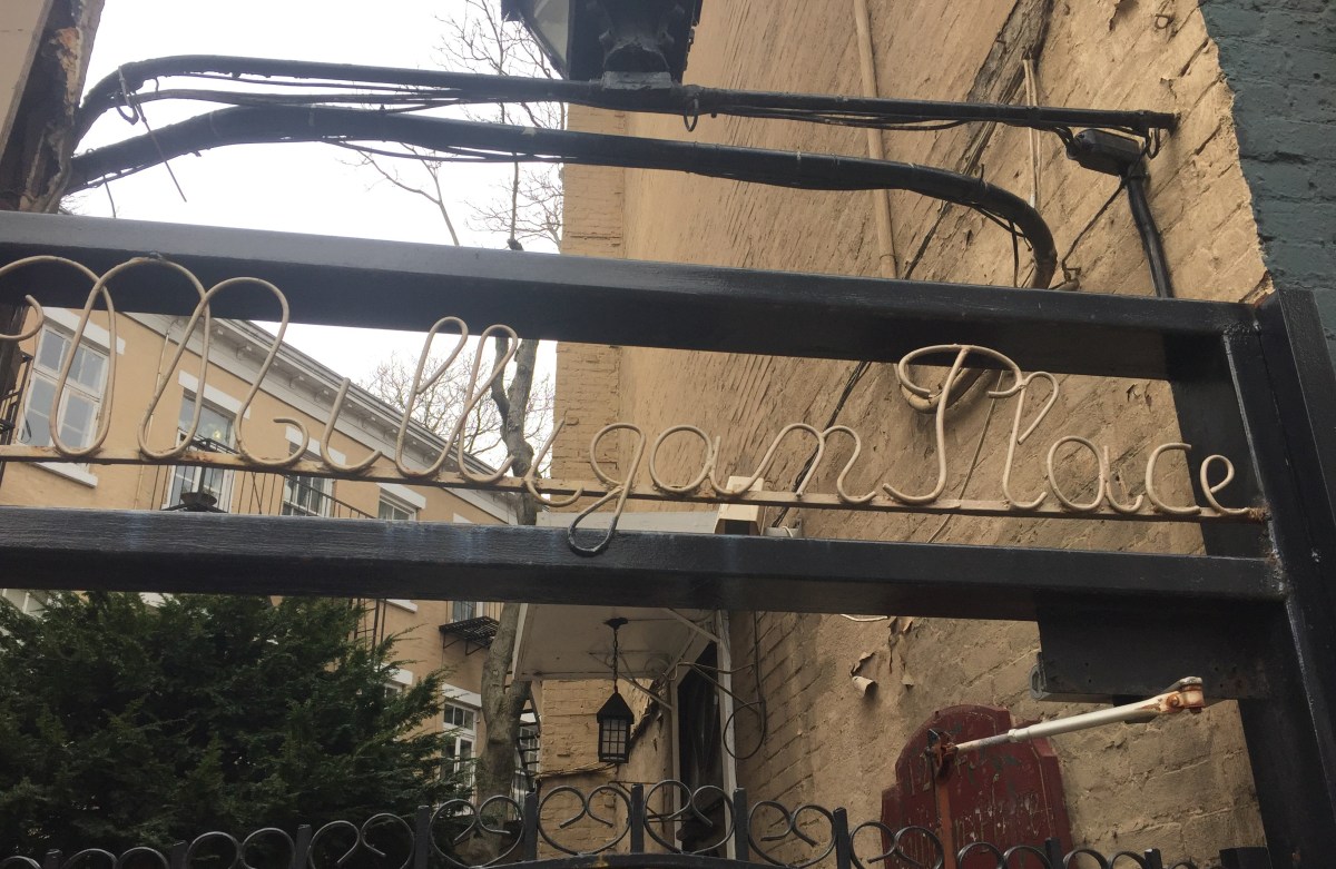 Doug’s Milligan Place NYC Apartment THE DOUG HENNING PROJECT